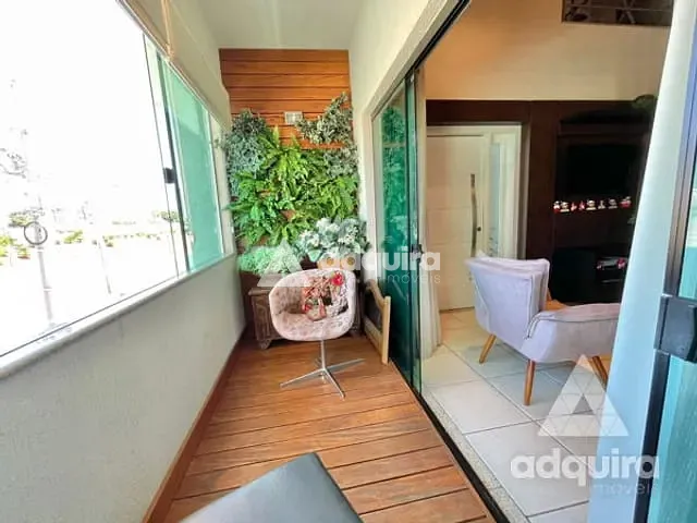 Casa 4 quartos e 5 banheiros, à venda, no bairro Oficinas em Ponta Grossa