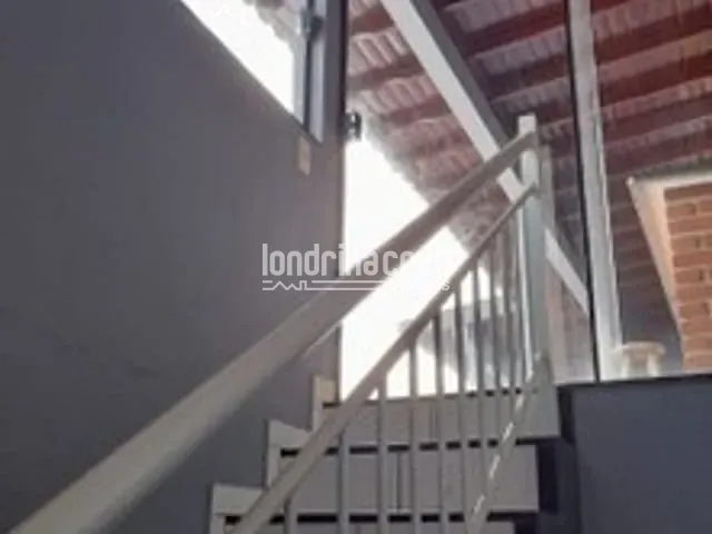 Comercial com 570m² 5 quartos e 5 banheiros, à venda, no bairro Chácara Manella em Cambé