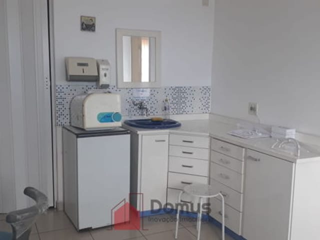 Sala para alugar, no bairro Centro em Pindamonhangaba