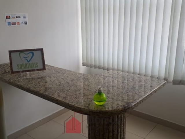 Sala para alugar, no bairro Centro em Pindamonhangaba