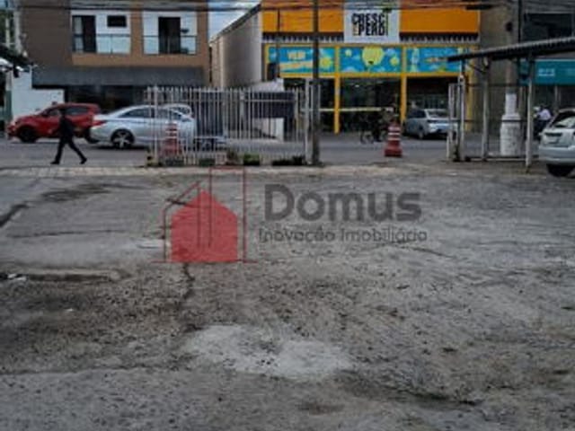 Galpão / Barracão com 720m², à venda, no bairro Centro em Pindamonhangaba