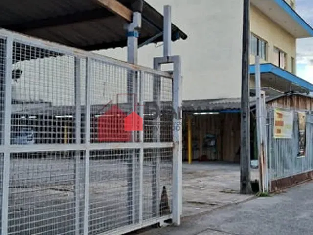 Galpão / Barracão com 720m², à venda, no bairro Centro em Pindamonhangaba