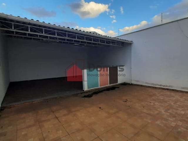 Loja para alugar, no bairro Centro em Pindamonhangaba