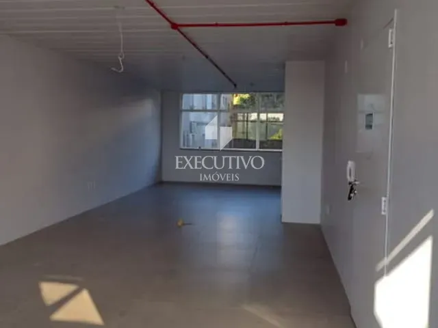 Sala à venda ou para alugar, no bairro Centro em Arroio Do Meio