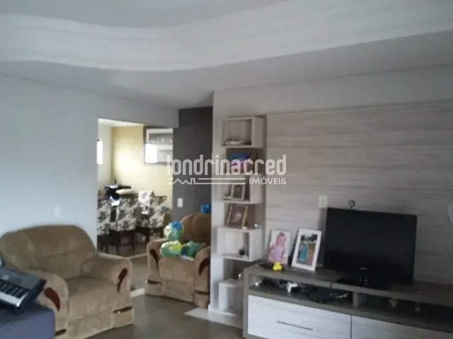 Comercial à venda, no bairro Santana em Guarapuava