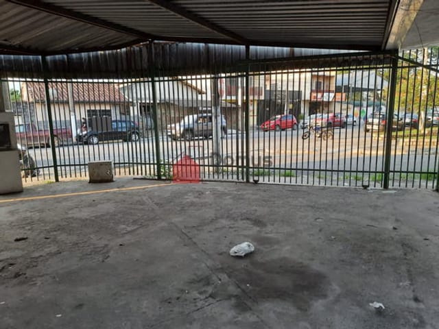 Loja com 127m², à venda, no bairro Bosque da Princesa em Pindamonhangaba