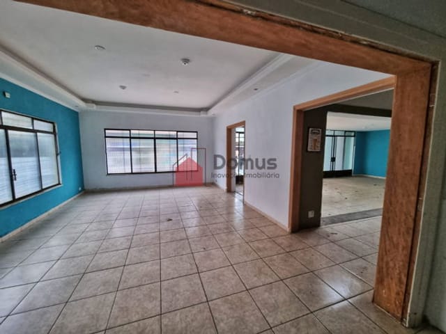 Comercial para alugar, no bairro Centro em Pindamonhangaba