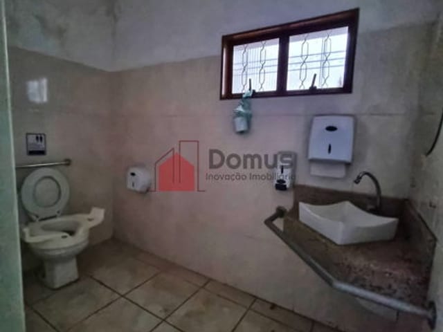 Comercial para alugar, no bairro Centro em Pindamonhangaba