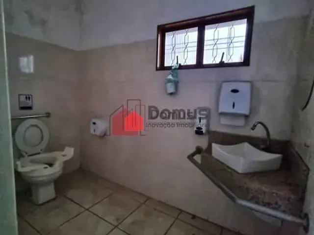Comercial para alugar, no bairro Centro em Pindamonhangaba