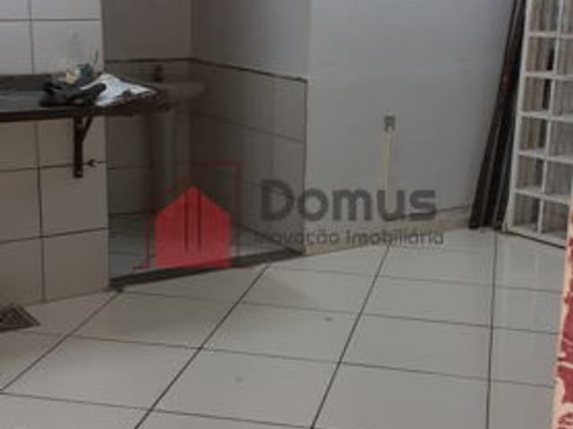 Comercial com 89m², para alugar, no bairro Centro em Pindamonhangaba
