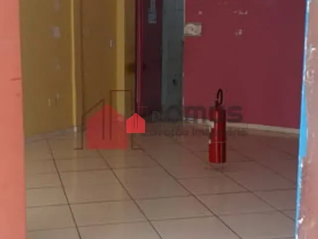 Comercial com 89m², para alugar, no bairro Centro em Pindamonhangaba
