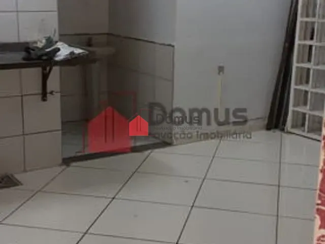 Comercial com 89m², para alugar, no bairro Centro em Pindamonhangaba