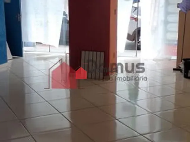 Comercial com 89m², para alugar, no bairro Centro em Pindamonhangaba