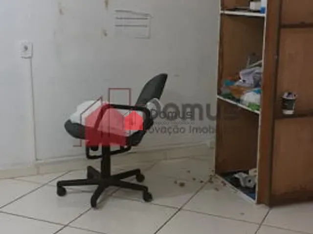 Comercial com 89m², para alugar, no bairro Centro em Pindamonhangaba