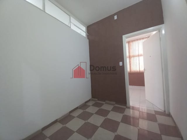 Sala para alugar, no bairro Centro em Pindamonhangaba