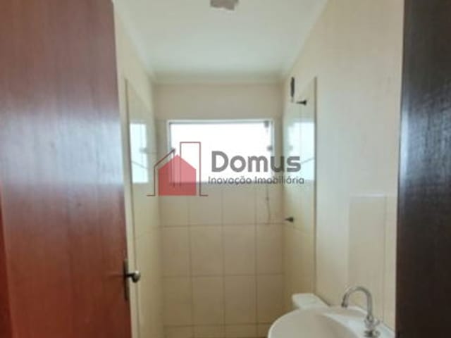 Comercial para alugar, no bairro Chácara Galega em Pindamonhangaba