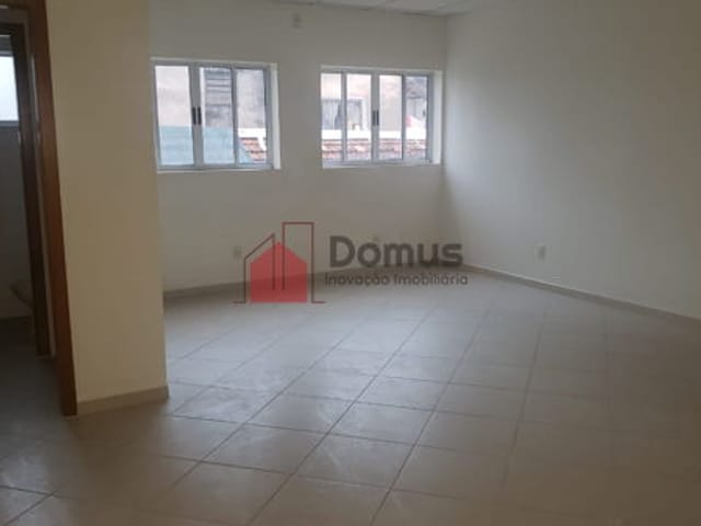 Sala para alugar, no bairro Centro em Pindamonhangaba