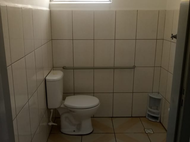 Loja para alugar, no bairro Jardim Cristina em Pindamonhangaba