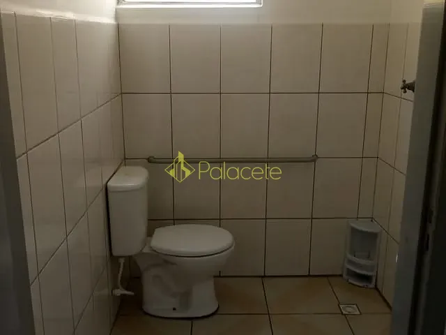 Loja para alugar, no bairro Jardim Cristina em Pindamonhangaba