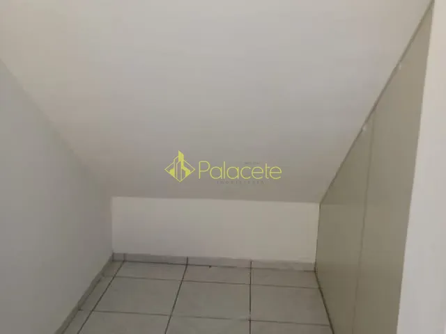 Loja para alugar, no bairro Jardim Cristina em Pindamonhangaba