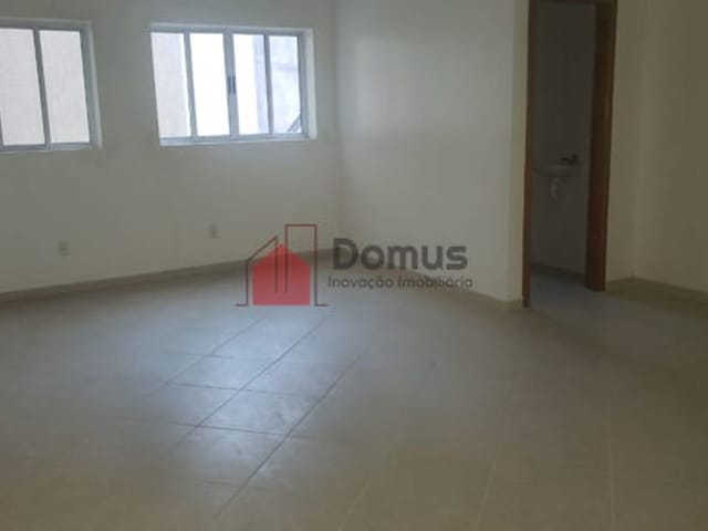 Sala para alugar, no bairro Centro em Pindamonhangaba