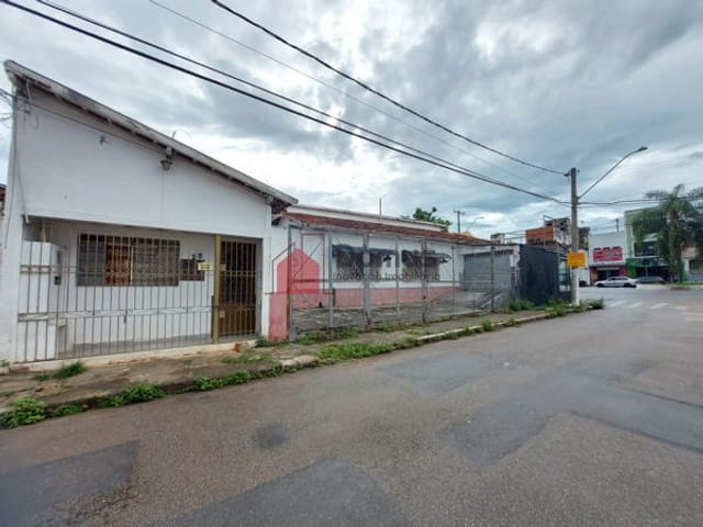 Comercial com 355m², à venda ou para alugar, no bairro Centro em Taubaté