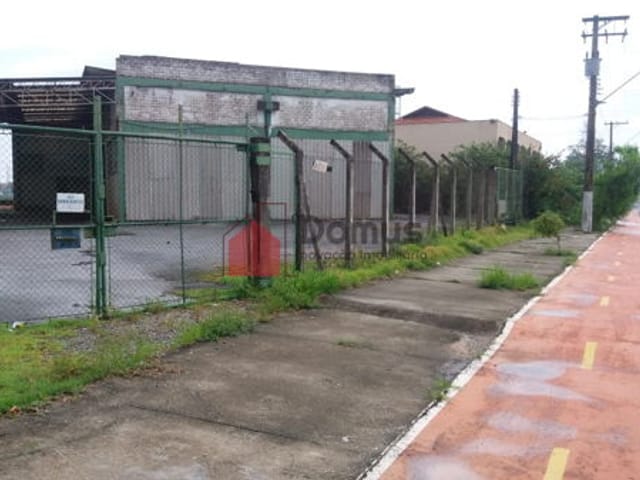Galpão / Barracão com 3400m², à venda ou para alugar, no bairro Loteamento Industrial em Taubaté