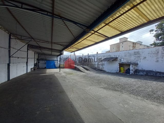Galpão / Barracão com 300m², à venda ou para alugar, no bairro Parque das Nações em Pindamonhangaba