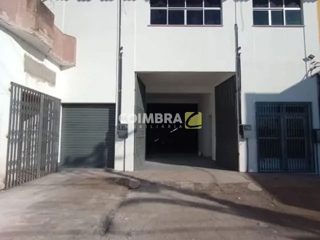 Galpão / Barracão com 869m², para alugar, no bairro Salé em Santarém