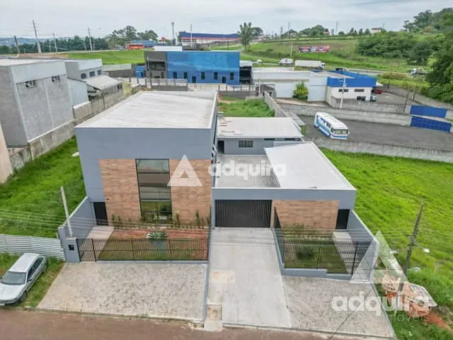 Galpão / Barracão à venda, no bairro Colônia Dona Luíza em Ponta Grossa