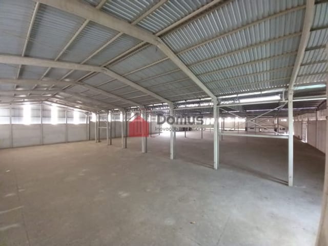 Galpão / Barracão para alugar, no bairro Residencial e Comercial Cidade Jardim em Pindamonhangaba
