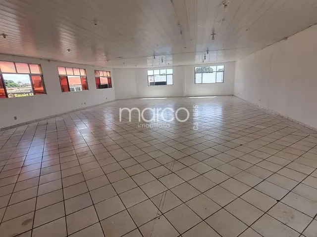 Sala para alugar, no bairro Setor Garavelo em Aparecida De Goiânia