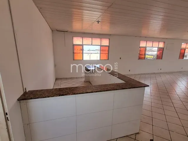 Sala para alugar, no bairro Setor Garavelo em Aparecida De Goiânia