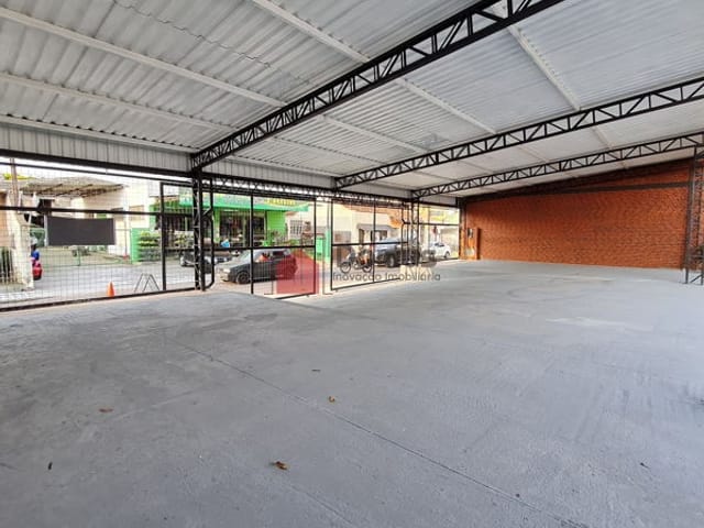 Comercial para alugar, no bairro Chácara Galega em Pindamonhangaba