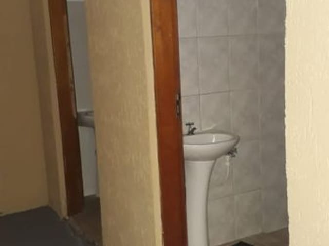 Galpão / Barracão à venda ou para alugar, no bairro Maria Áurea em Pindamonhangaba