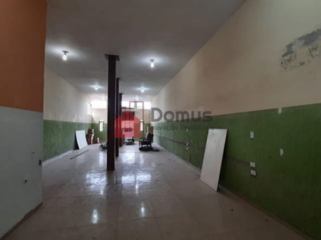 Comercial para alugar, no bairro Moreira César em Pindamonhangaba