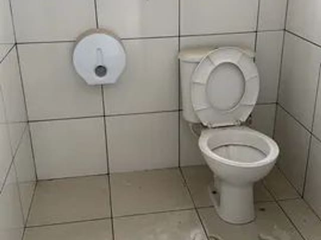 Galpão / Barracão com 125m² 1 quarto e 1 banheiro, à venda, no bairro Chácara Galega em Pindamonhangaba