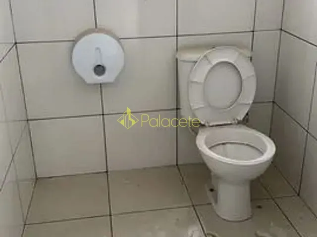 Galpão / Barracão com 125m² 1 quarto e 1 banheiro, à venda, no bairro Chácara Galega em Pindamonhangaba
