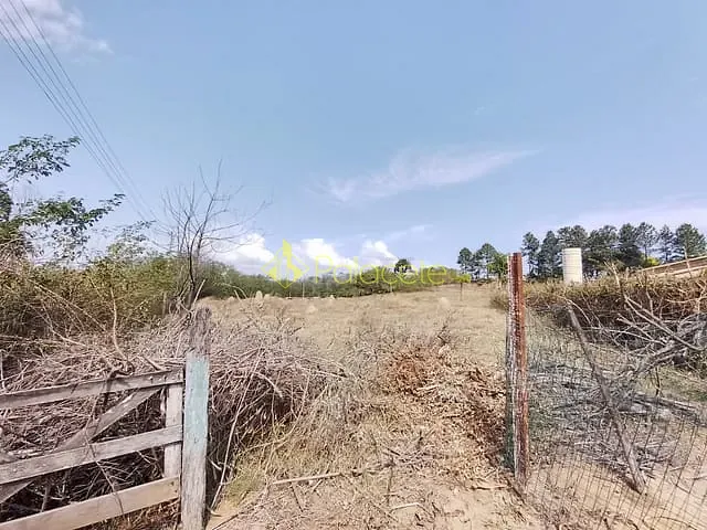 Prédio com 23480m² 26 quartos e 22 banheiros, à venda, no bairro Residencial e Comercial Cidade Morumbi em Pindamonhangaba