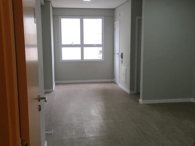 Sala com 28m², à venda, no bairro Centro em Jacareí