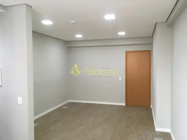 Sala com 28m², à venda, no bairro Centro em Jacareí