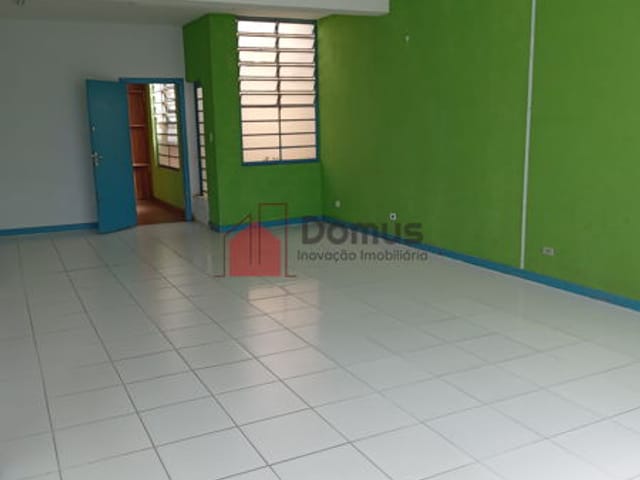 Sala para alugar, no bairro Centro em Pindamonhangaba