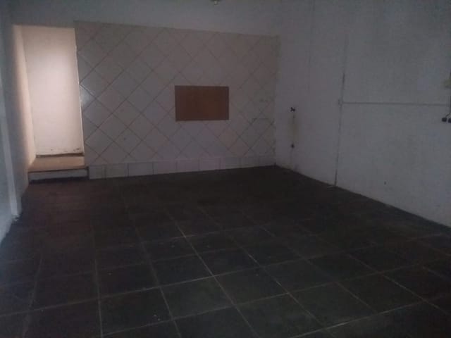 Loja para alugar, no bairro Residencial Estoril em Taubaté
