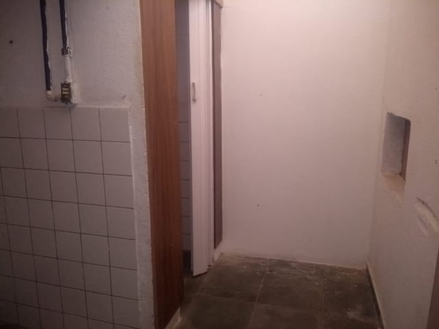 Loja para alugar, no bairro Residencial Estoril em Taubaté