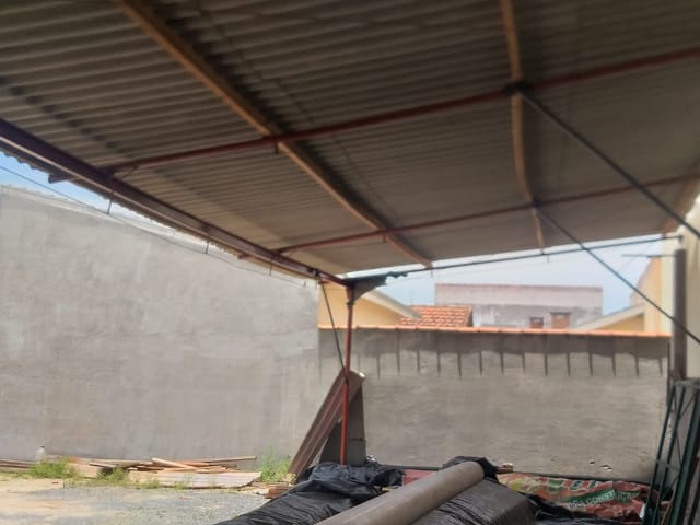 Galpão / Barracão 1 quarto e 1 banheiro, à venda, no bairro Loteamento Residencial Andrade em Pindamonhangaba