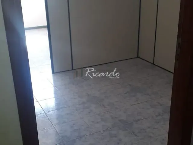 Sala para alugar, no bairro Centro em Arapongas