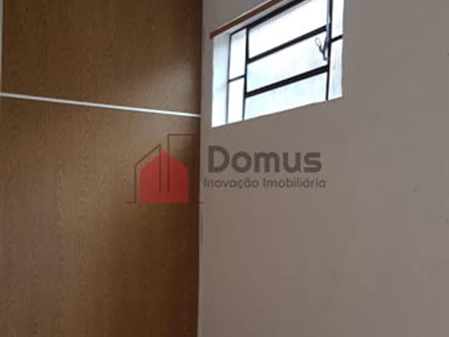 Comercial com 105m², para alugar, no bairro Santana em Pindamonhangaba