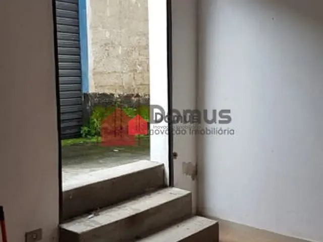 Comercial com 105m², para alugar, no bairro Santana em Pindamonhangaba