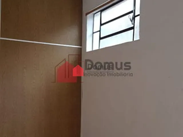 Comercial com 105m², para alugar, no bairro Santana em Pindamonhangaba