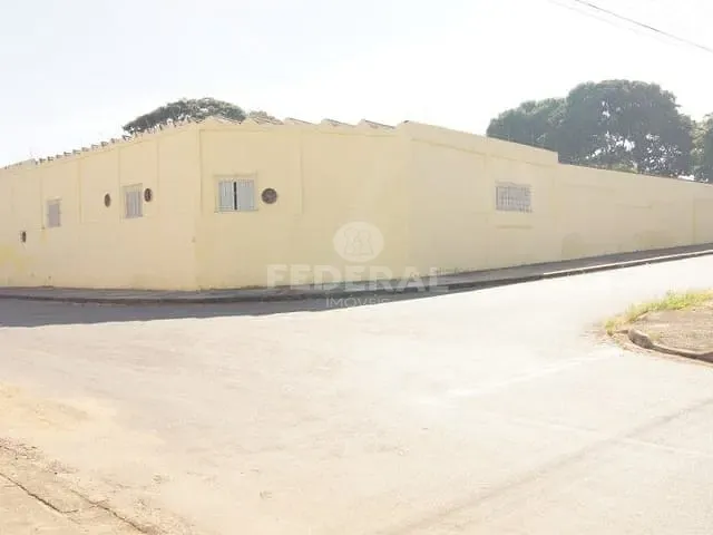 Galpão / Barracão com 3428m², para alugar, no bairro Jardim Cristal em Aparecida De Goiânia